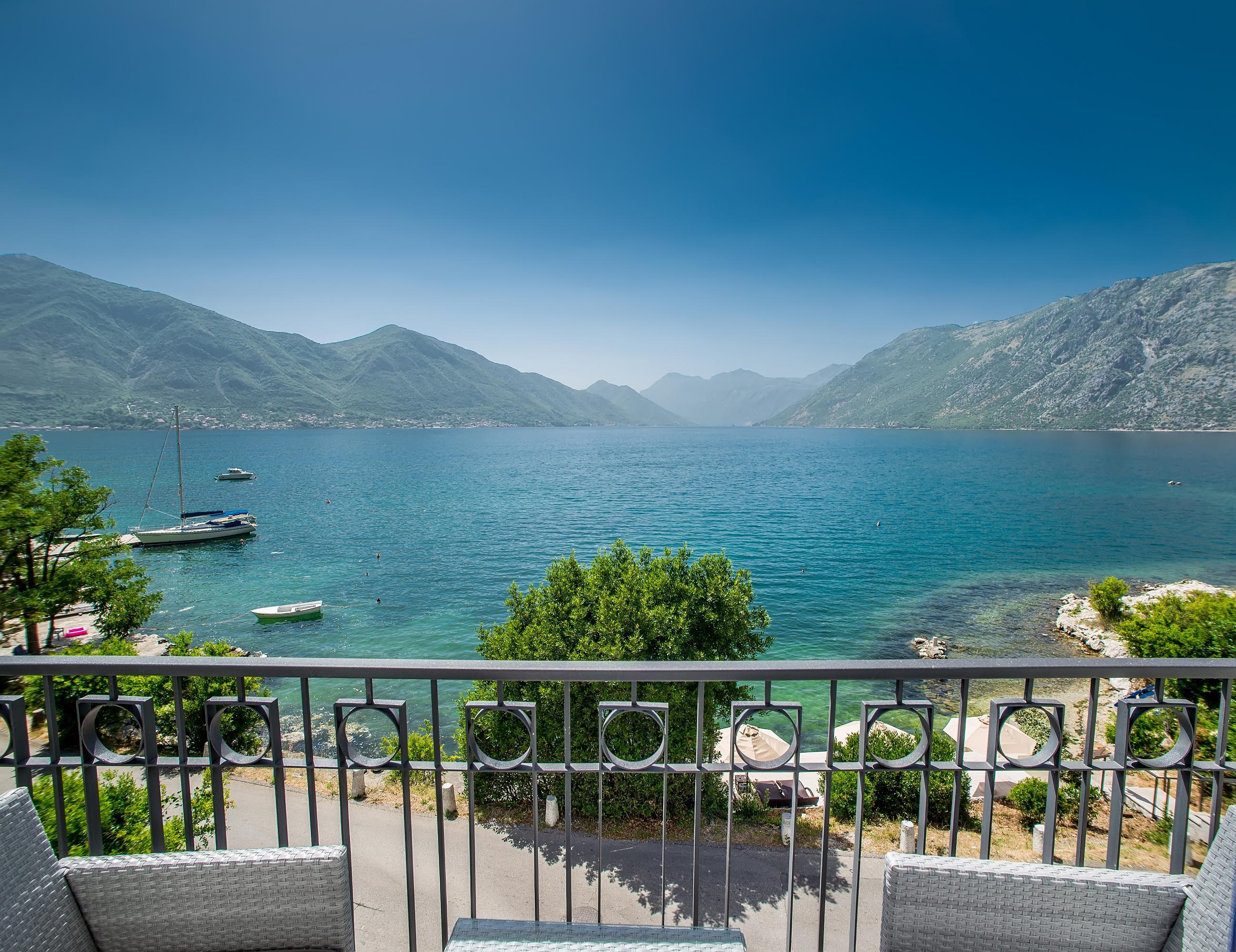 Hotel Casa Del Mare - Essenza Котор Екстериор снимка