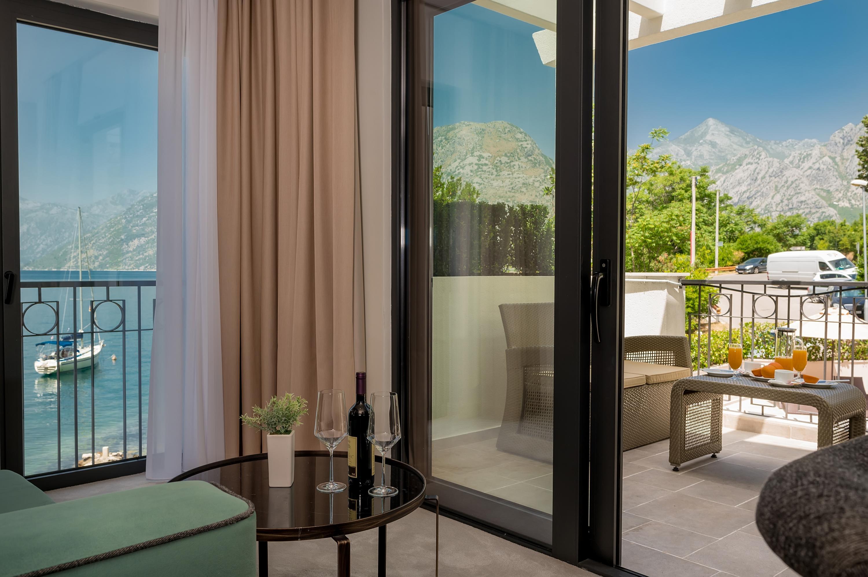 Hotel Casa Del Mare - Essenza Котор Екстериор снимка