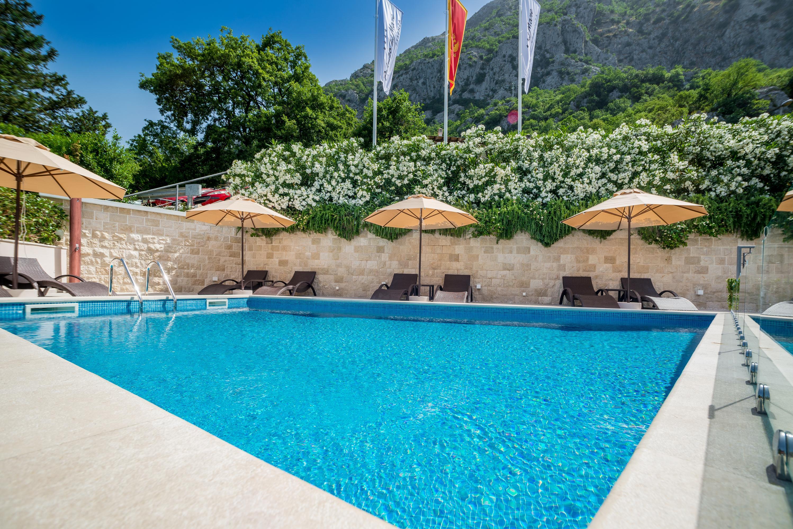 Hotel Casa Del Mare - Essenza Котор Екстериор снимка
